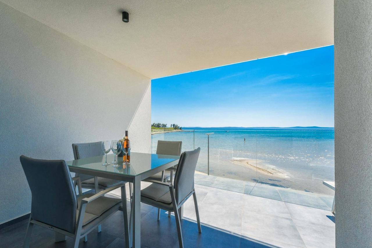 Jamc Dream Familientraum Direkt Am Meer Mit Beheiztem Pool Privlaka  Exteriör bild